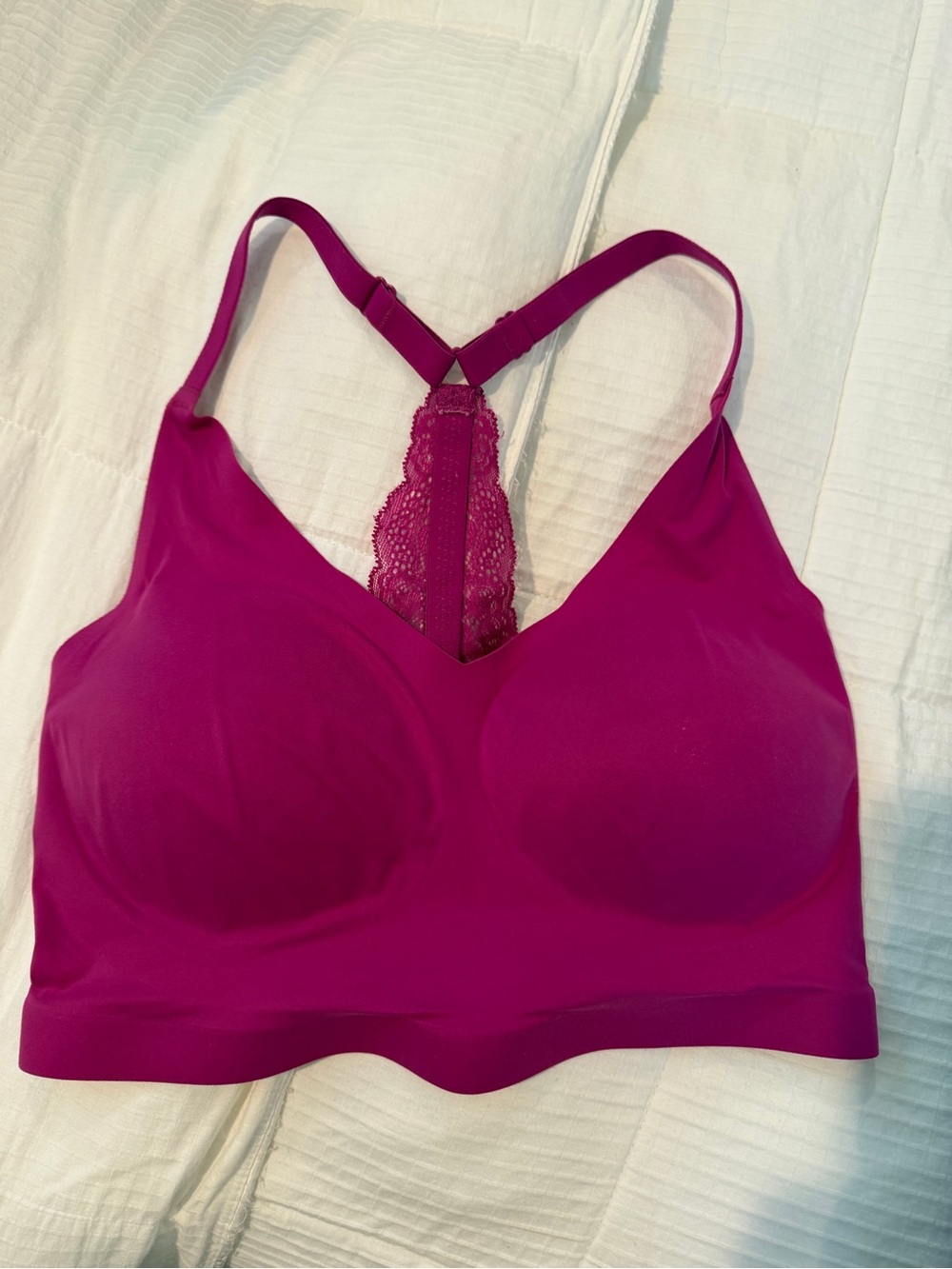 Seamless Lace-Back Bralette in Magenta